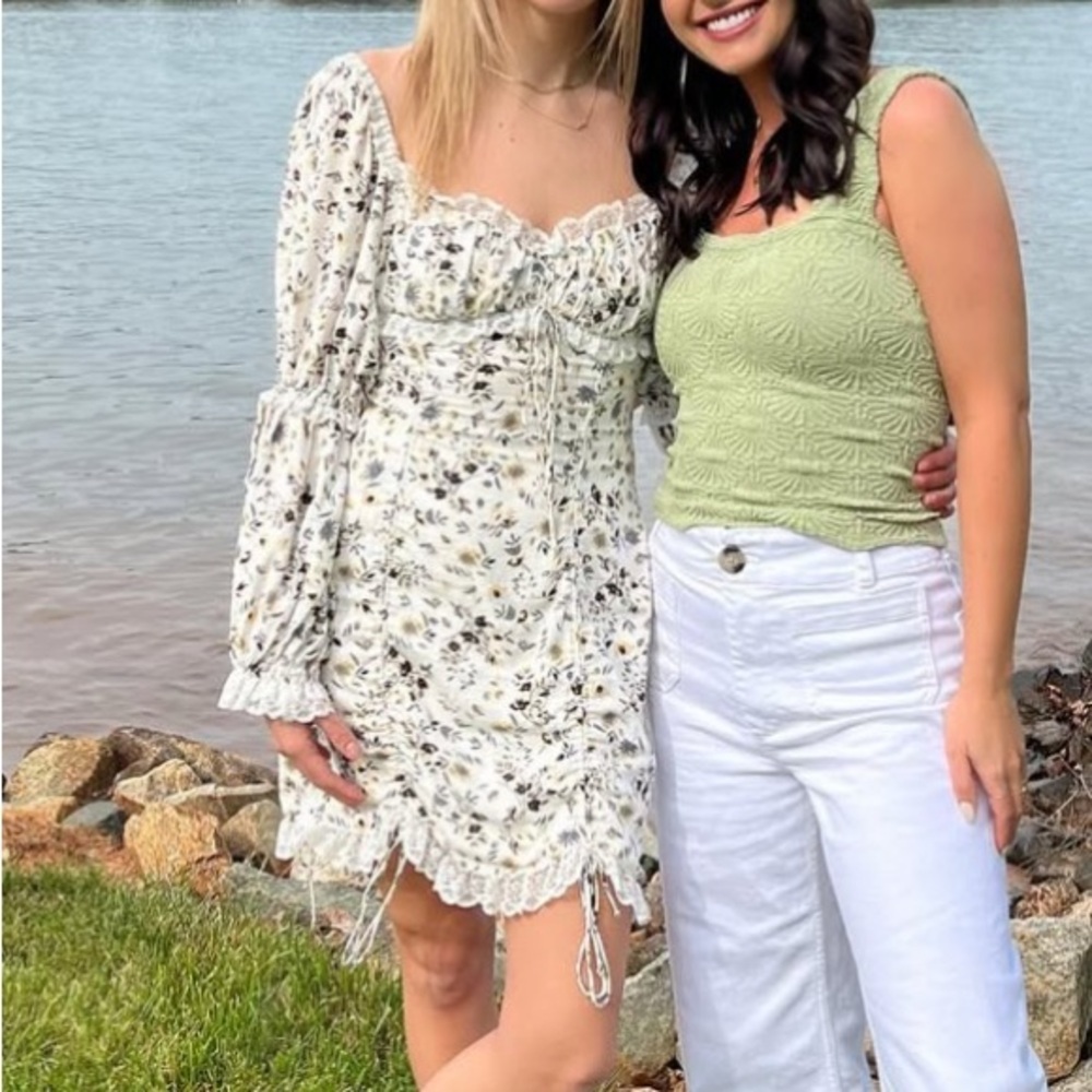 Cream/white floral dress